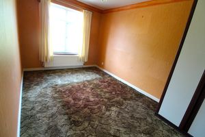 Bedroom- click for photo gallery